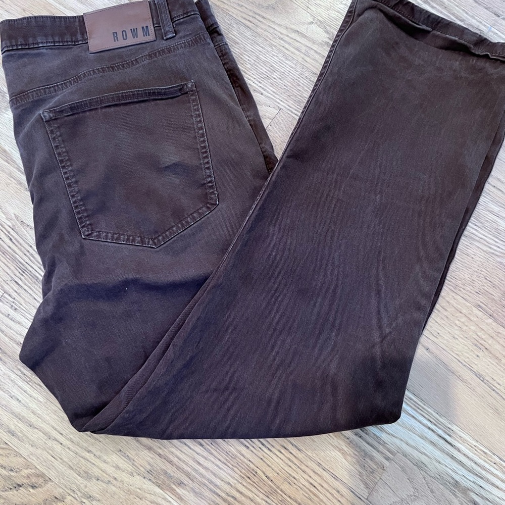 Mens ROWM Size 38x30 Brown Jeans for Men GUC